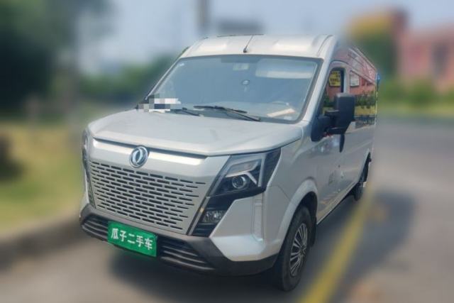 Used Dongfeng Yufeng 2023 V9+ 2.0T Manual Rear-Drive Multi-Function Mid-Height 7/8/9-Seater