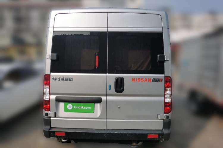 Used Dongfeng Yufeng 2023 V9+ 2.0T Automatic Front-Wheel-Drive Short Wheelbase Mid-Roof Design—5/6-Seater Rear