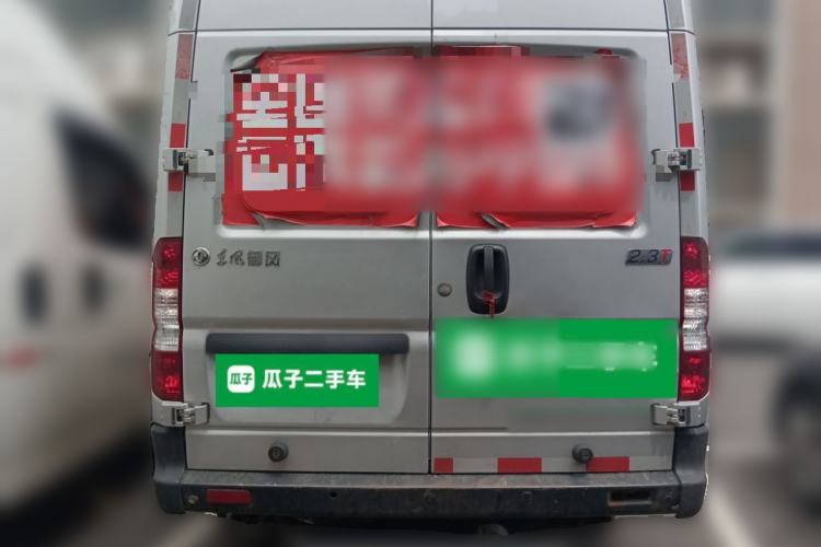 Used Dongfeng Yufeng 2023 V9+ 2.3T Manual Rear-Drive Van Long Wheelbase Mid-Roof Design 3-Seater Rear
