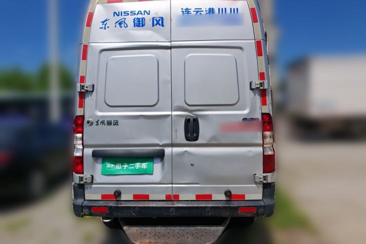 Used Dongfeng Yufeng 2023 V9+ 2.3T Manual Front-Drive Van Long Wheelbase High Roof 3-Seater Rear