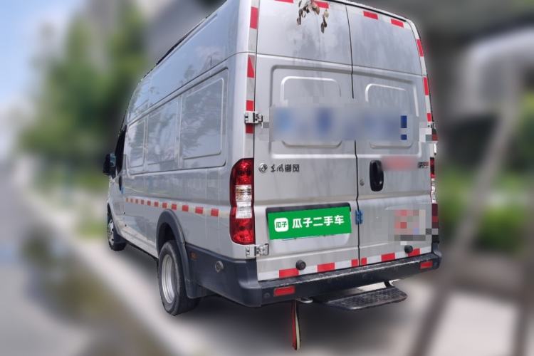 Used Dongfeng Yufeng 2023 V9+ 2.3T Manual Rear-Drive Cargo Van with Dual Rear Tires 3-Seater Rear Left 45 Deg
