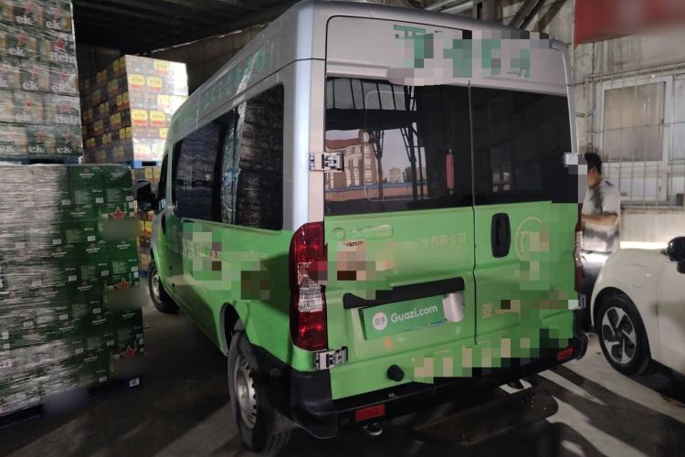 Used Dongfeng Yufeng 2023 V9+ 2.0T Automatic Front-Drive Multi-Function Mid-Roof 7/8/9-Seater Rear Left 45 Deg