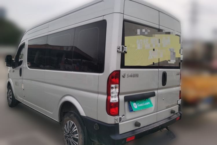 Used Dongfeng Yufeng 2023 V9+ 2.0T Manual Front-Wheel-Drive Multi-Function Mid-Roof Van with 7/8/9 Seats Rear Left 45 Deg