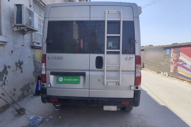 Used Dongfeng Yufeng  Rear