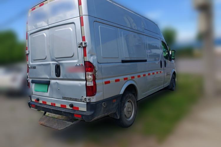 Used Dongfeng Yufeng 2023 V9+ 2.3T Manual Front-Drive Van Long Wheelbase High Roof 3-Seater Rear Right 45 Deg