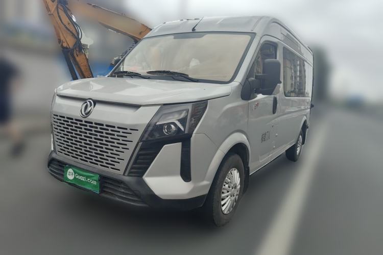 Dongfeng Yufeng 2023 V9+ 2.0T Manual Front-Wheel-Drive Multi-Function Mid-Roof Van with 7/8/9 Seats