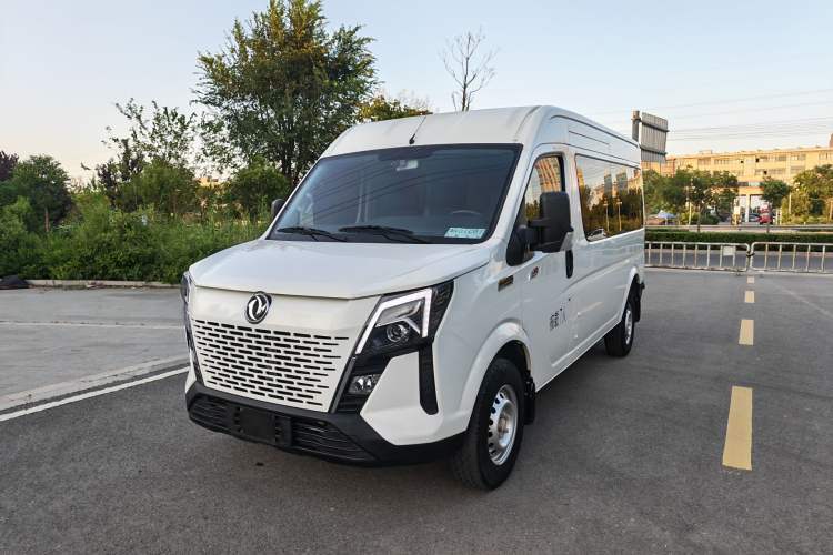 Używany Dongfeng Yufeng 2023 V9+ 2.0T Manual Front-Wheel-Drive Multi-Function Mid-Roof Van with 7/8/9 Seats Guazi used car, China used car export, Used car for sale, Used cars, Cheapest cars for sale