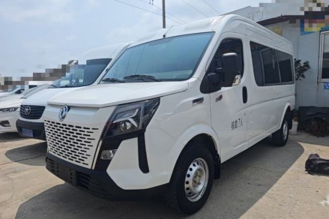 Dongfeng Yufeng 2023 V9+ 2.0T Manual Front-Wheel-Drive Multi-Function Mid-Roof Van with 7/8/9 Seats usado