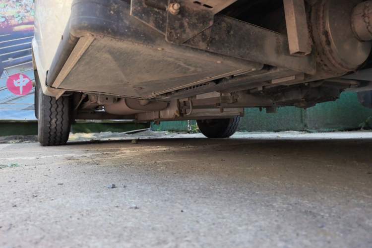 Used Dongfeng Yufeng  Chassis Front Right