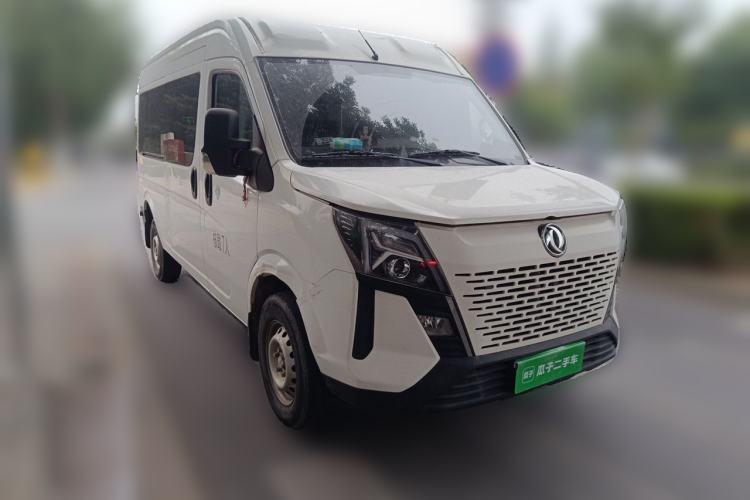 Used Dongfeng Yufeng 2023 V9+ 2.0T Manual Front-Wheel-Drive Multi-Function Mid-Roof Van with 7/8/9 Seats Front Right 45 Deg