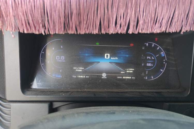 Used Dongfeng Yufeng 2023 V9+ 2.3T Manual Front-Drive Van Long Wheelbase High Roof 3-Seater Instrument Cluster