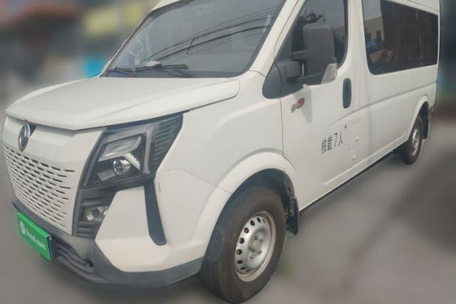 Dongfeng Yufeng 2023 V9+ 2.0T Manual Front-Wheel-Drive Multi-Function Mid-Roof Van with 7/8/9 Seats usado