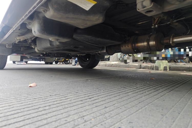 Used Dongfeng Yufeng  Chassis Rear Left