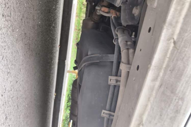 Used Dongfeng Yufeng  Chassis Front Left
