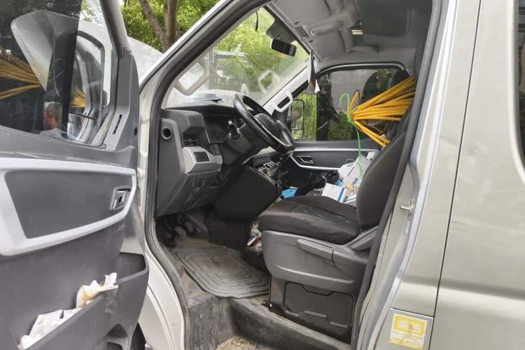 Used Dongfeng Yufeng  Driver Seat