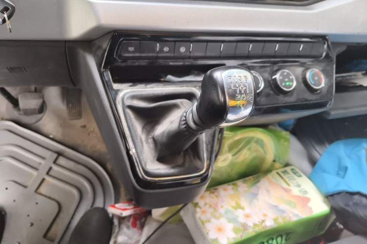 Used Dongfeng Yufeng  Gear Lever