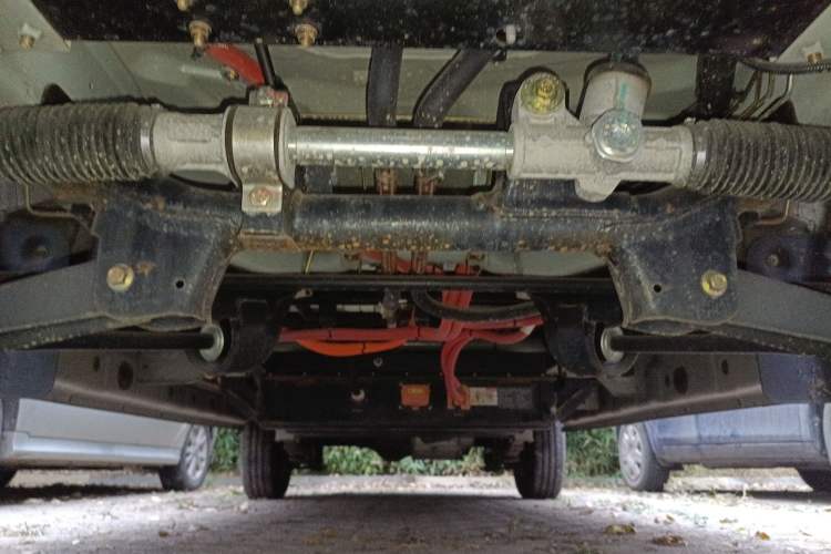 Used Dongfeng Yufeng EM26 2023 Standard Edition 41.472 kWh Henan Lithium Power Chassis Front