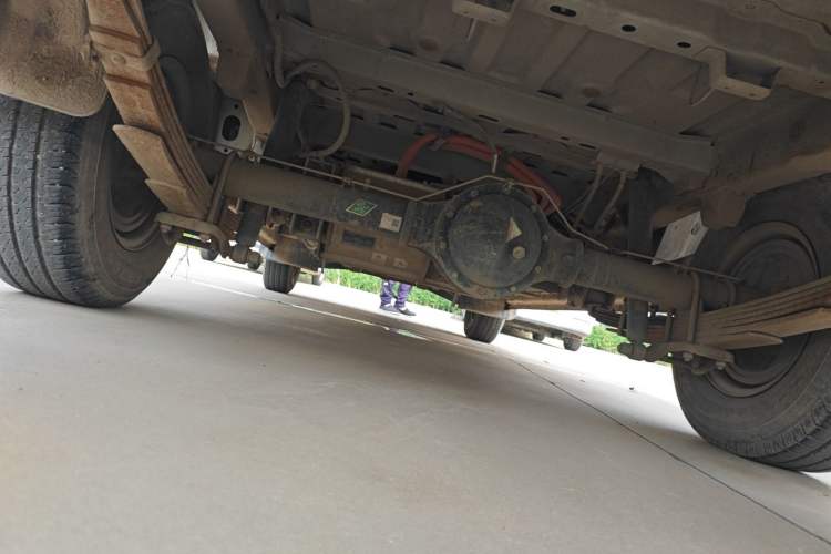 Used Dongfeng Yufeng EM26 2023 Standard Edition 41.472 kWh Henan Lithium Power Chassis Rear