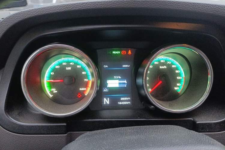Used Dongfeng Yufeng EM26 2023 Standard Edition 41.472 kWh Henan Lithium Power Instrument Cluster