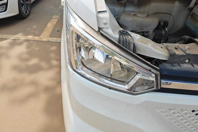 Used Dongfeng Yufeng EM26 2023 Standard Edition 41.472 kWh Henan Lithium Power Right Front Headlight