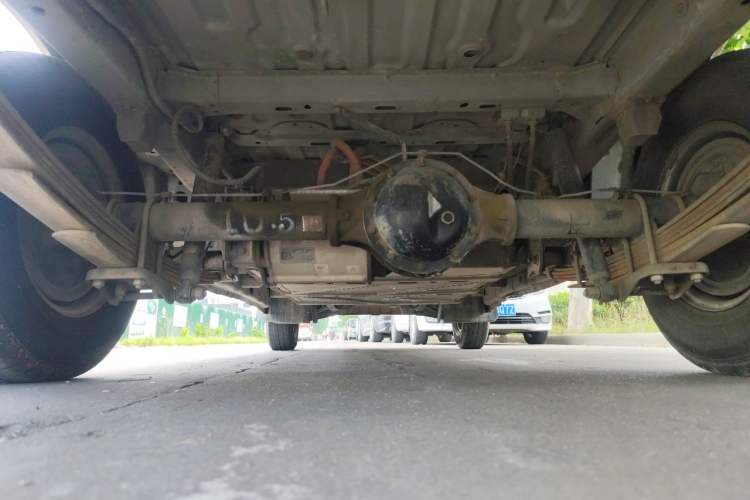 Used Dongfeng Yufeng EM26  Chassis Rear