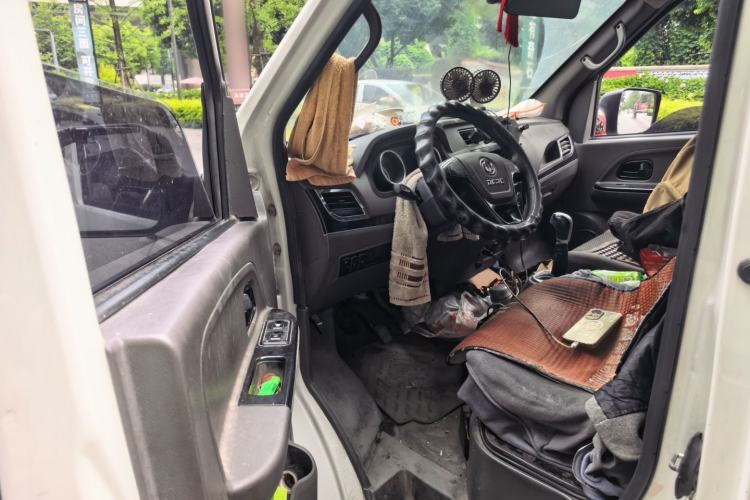 Used Dongfeng Yufeng EM26  Driver Seat