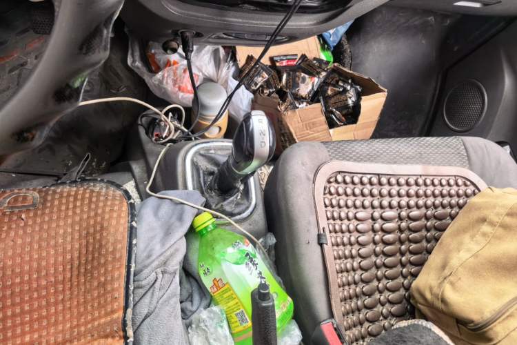 Used Dongfeng Yufeng EM26  Gear Lever