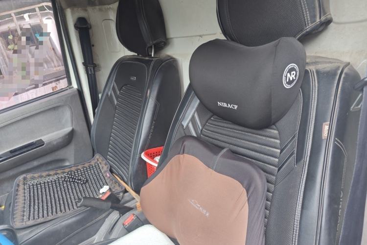 Used Dongfeng Yufeng EM26  Left Rear Seat