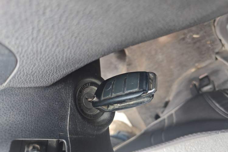 Used Dongfeng Yufeng EM26  Vehicle Key