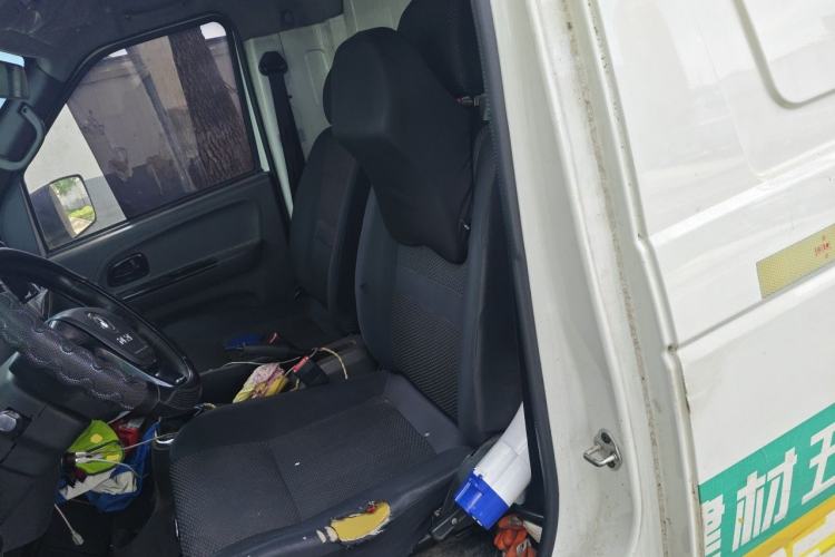 Used Dongfeng Yufeng EM26 2023 Standard Edition 41.472 kWh Henan Lithium Power Left Rear Seat