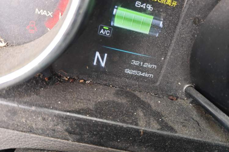 Used Dongfeng Yufeng EM26 2023 Standard Edition 41.472 kWh Henan Lithium Power Odometer Close Up