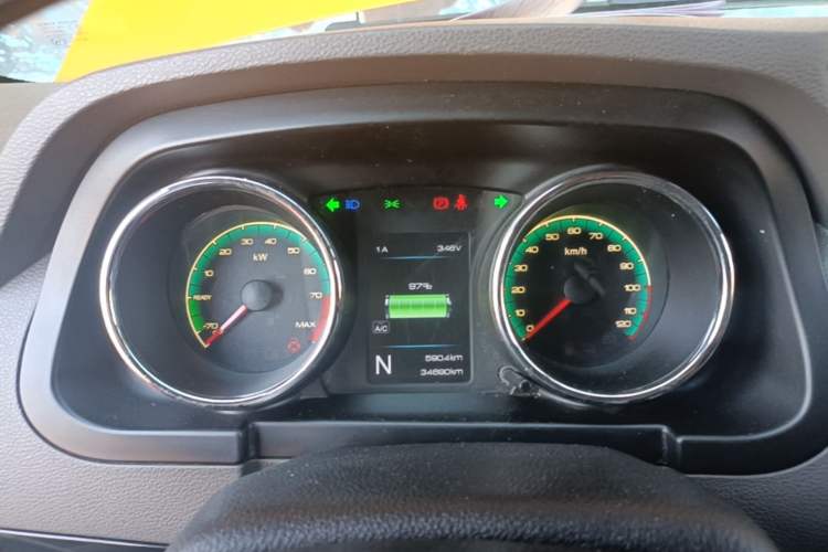 Used Dongfeng Yufeng EM26 2023 High-End Model 41.86 kWh CATL Instrument Cluster