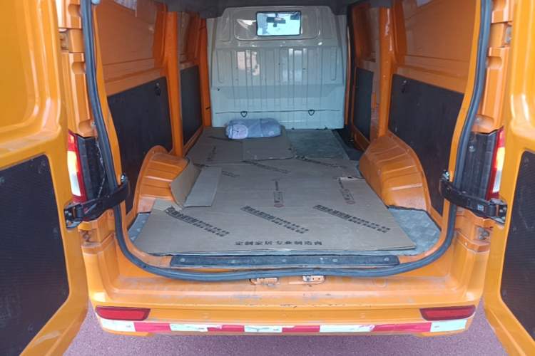 Used Dongfeng Yufeng EM26 2023 High-End Model 41.86 kWh CATL Trunk