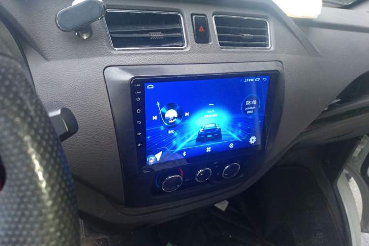Used Dongfeng Yufeng EM26 2023 Standard Edition 41.472 kWh Henan Lithium Power Audio And AC Panel