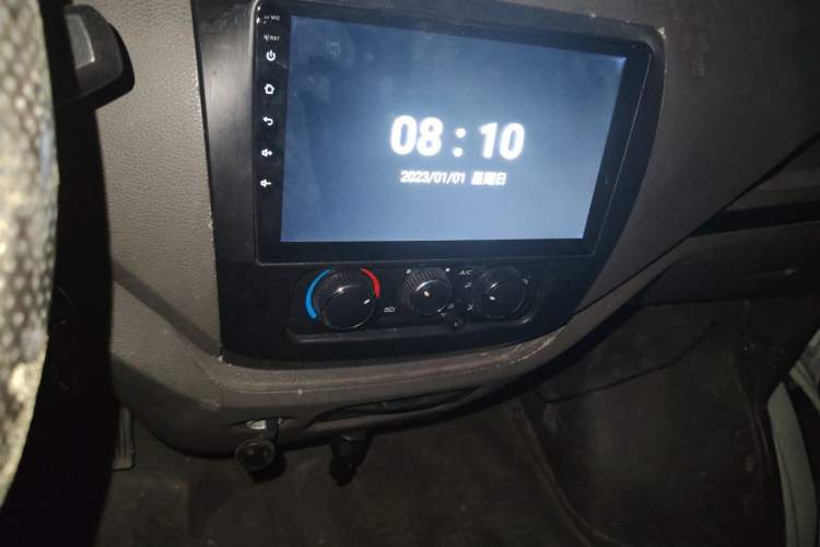 Used Dongfeng Yufeng EM26 2023 Standard Edition 41.472 kWh Henan Lithium Power Audio And AC Panel