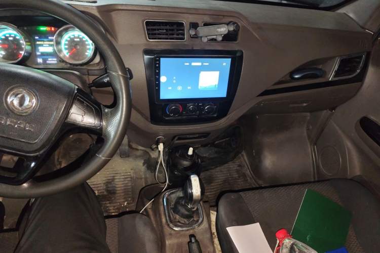 Used Dongfeng Yufeng EM26 2023 Standard Edition 41.472 kWh Henan Lithium Power Audio And AC Panel
