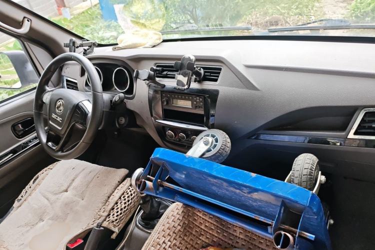 Used Dongfeng Yufeng EM26 2023 Standard Edition 41.472 kWh Henan Lithium Power Center Console