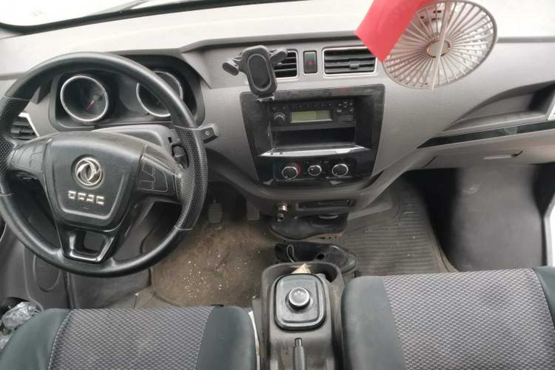 Used Dongfeng Yufeng EM26 2023 High-End Model 41.86 kWh CATL Center Console