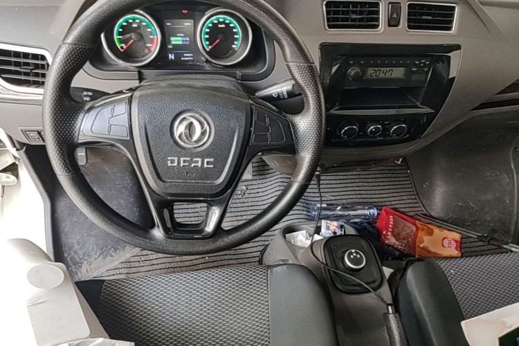 Used Dongfeng Yufeng EM26 2023 Standard Edition 41.472 kWh Henan Lithium Power Center Console