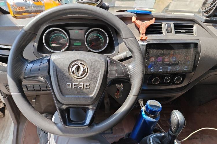 Used Dongfeng Yufeng EM26 2023 Standard Edition 41.472 kWh Henan Lithium Power Center Console