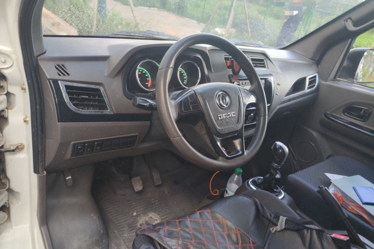 Used Dongfeng Yufeng EM26 2023 Standard Edition 41.472 kWh Henan Lithium Power Center Console