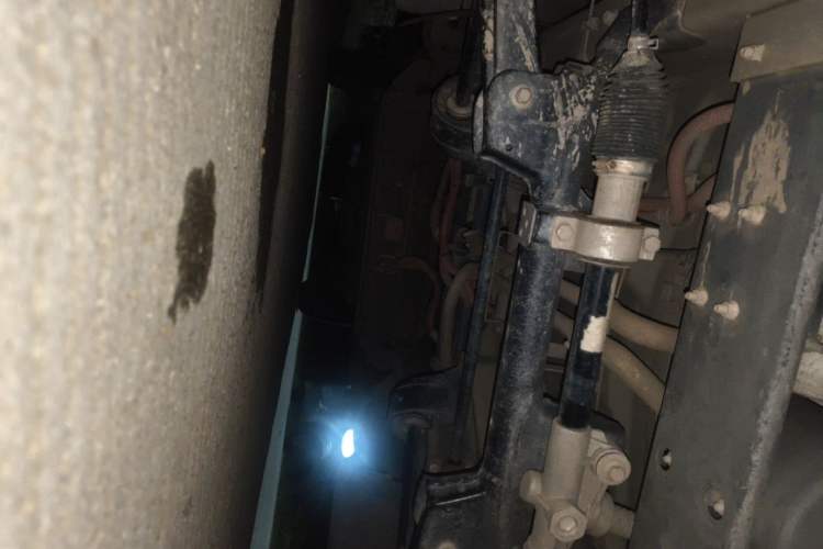 Used Dongfeng Yufeng EM26 2023 Standard Edition 41.472 kWh Henan Lithium Power Chassis Front