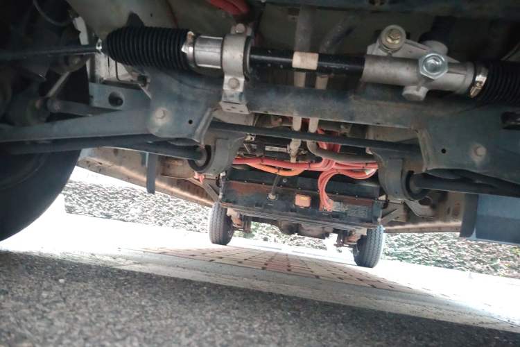 Used Dongfeng Yufeng EM26 2023 Standard Edition 41.472 kWh Henan Lithium Power Chassis Front