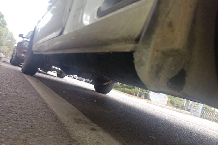 Used Dongfeng Yufeng EM26 2023 Standard Edition 41.472 kWh Henan Lithium Power Chassis Front Right