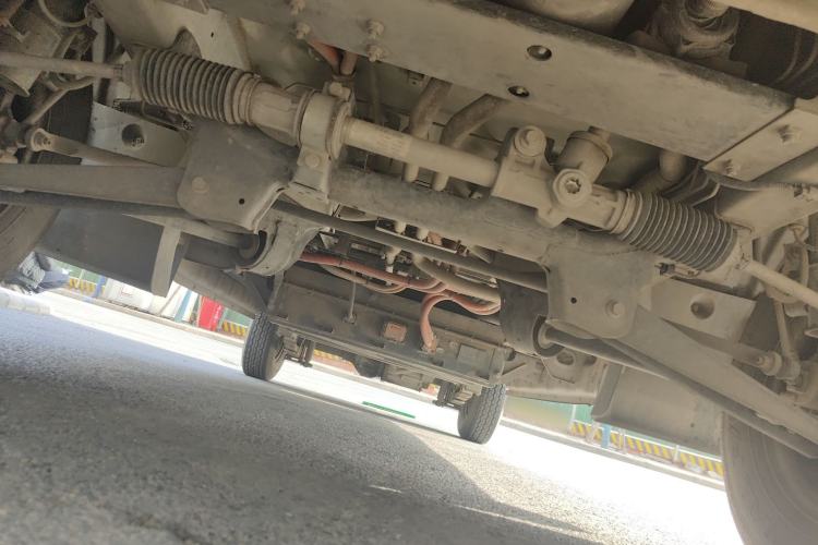 Used Dongfeng Yufeng EM26 2023 Standard Edition 41.472 kWh Henan Lithium Power Chassis Front
