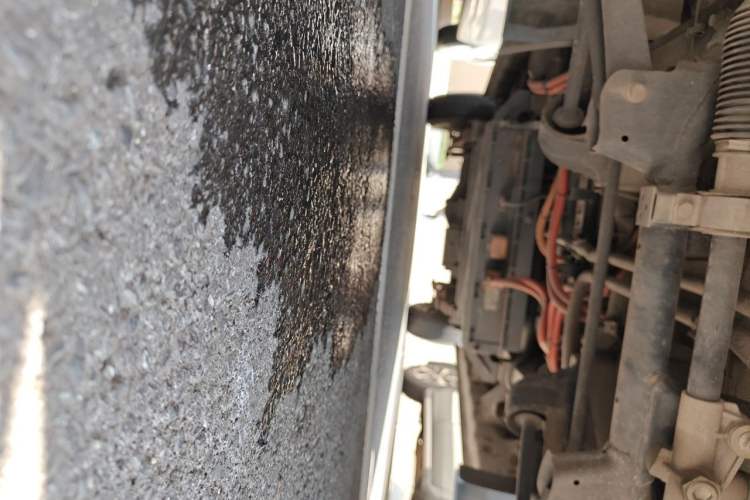 Used Dongfeng Yufeng EM26 2023 Standard Edition 41.472 kWh Henan Lithium Power Chassis Front