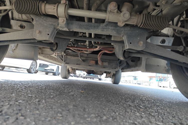 Used Dongfeng Yufeng EM26 2023 Standard Edition 41.472 kWh Henan Lithium Power Chassis Front
