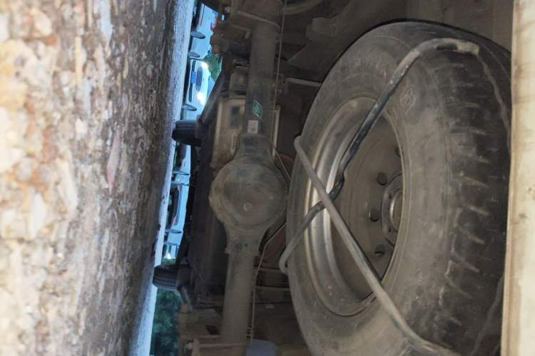 Used Dongfeng Yufeng EM26 2023 High-End Model 41.86 kWh CATL Chassis Rear