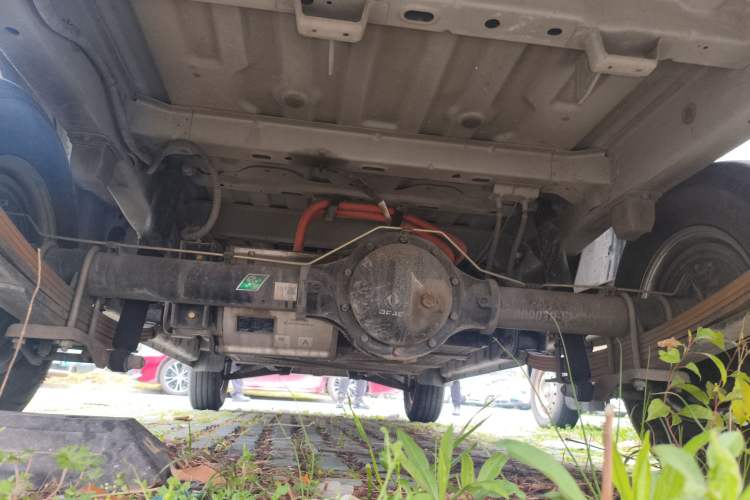 Used Dongfeng Yufeng EM26 2023 Standard Edition 41.472 kWh Henan Lithium Power Chassis Rear