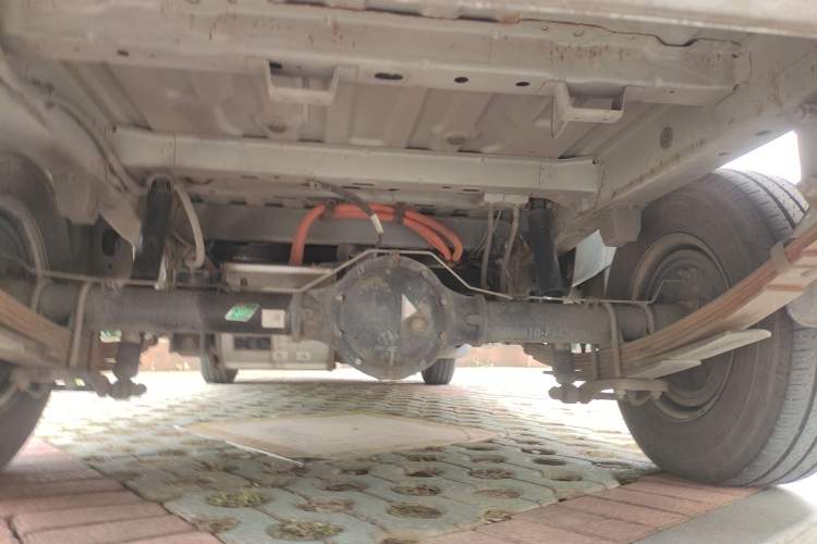 Used Dongfeng Yufeng EM26 2023 Standard Edition 41.472 kWh Henan Lithium Power Chassis Rear